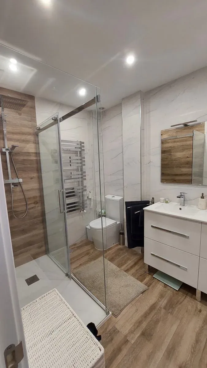 Baño pequeño reformado